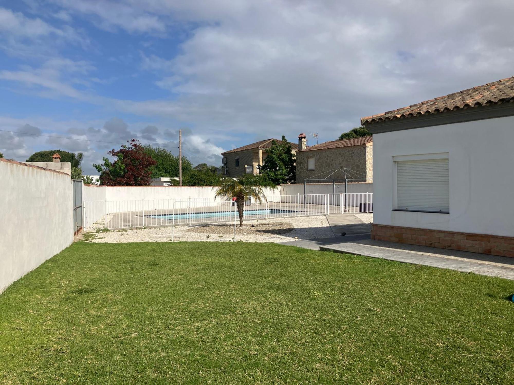 נובו סנקטי פטרי Chalet En Chiclana מראה חיצוני תמונה